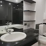 & Premium - Centro - Stazione Maison d'hôtes 3*