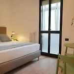 & Premium - Centro - Stazione Maison d'hôtes