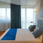 & Premium - Centro - Stazione 3* Bari