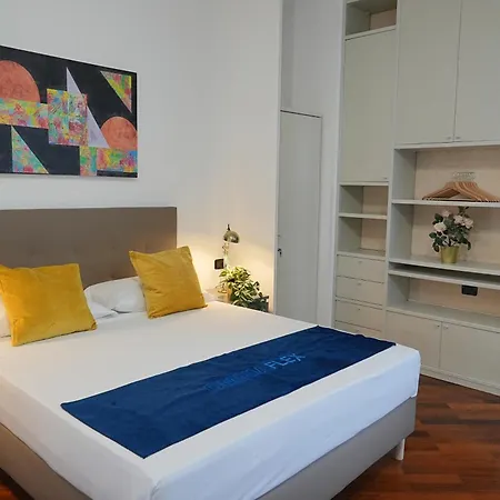 & Premium - Centro - Stazione 3* 바리